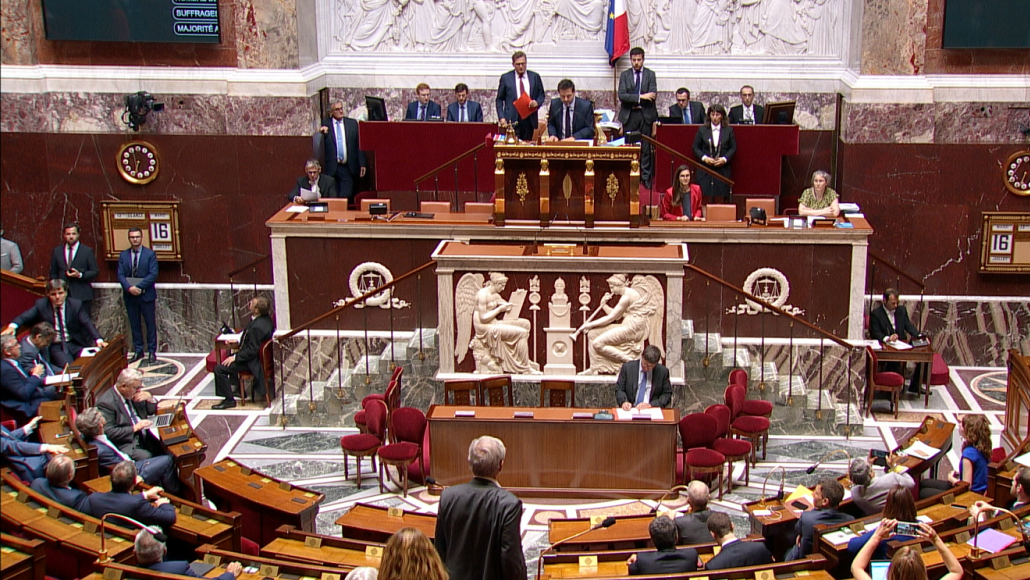 Couverture : Notre-Dame de Paris : le projet de loi définitivement adopté par les députés
