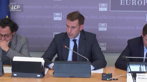 Charles Sitzenstuhl présente le rapport en commission des affaires européennes.