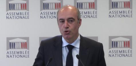 Le président du groupe Les Républicains Olivier Marleix en conférence de presse, le 11 avril 2023 à l'Assemblée nationale.