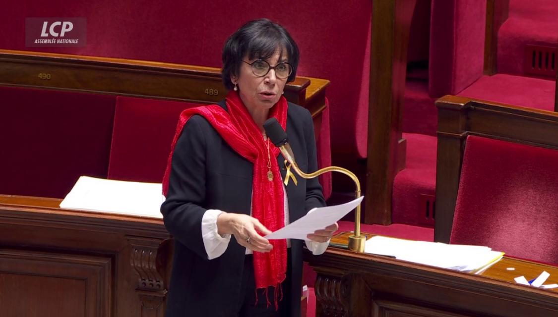 Christine Pirès-Beaune dans l'hémicycle le 29 février 2024